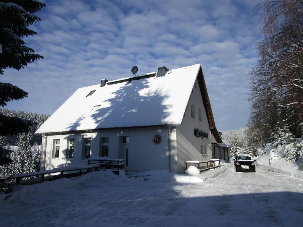 Greizer Kammhuette Gaststaette & Pension Клингенталь Экстерьер фото
