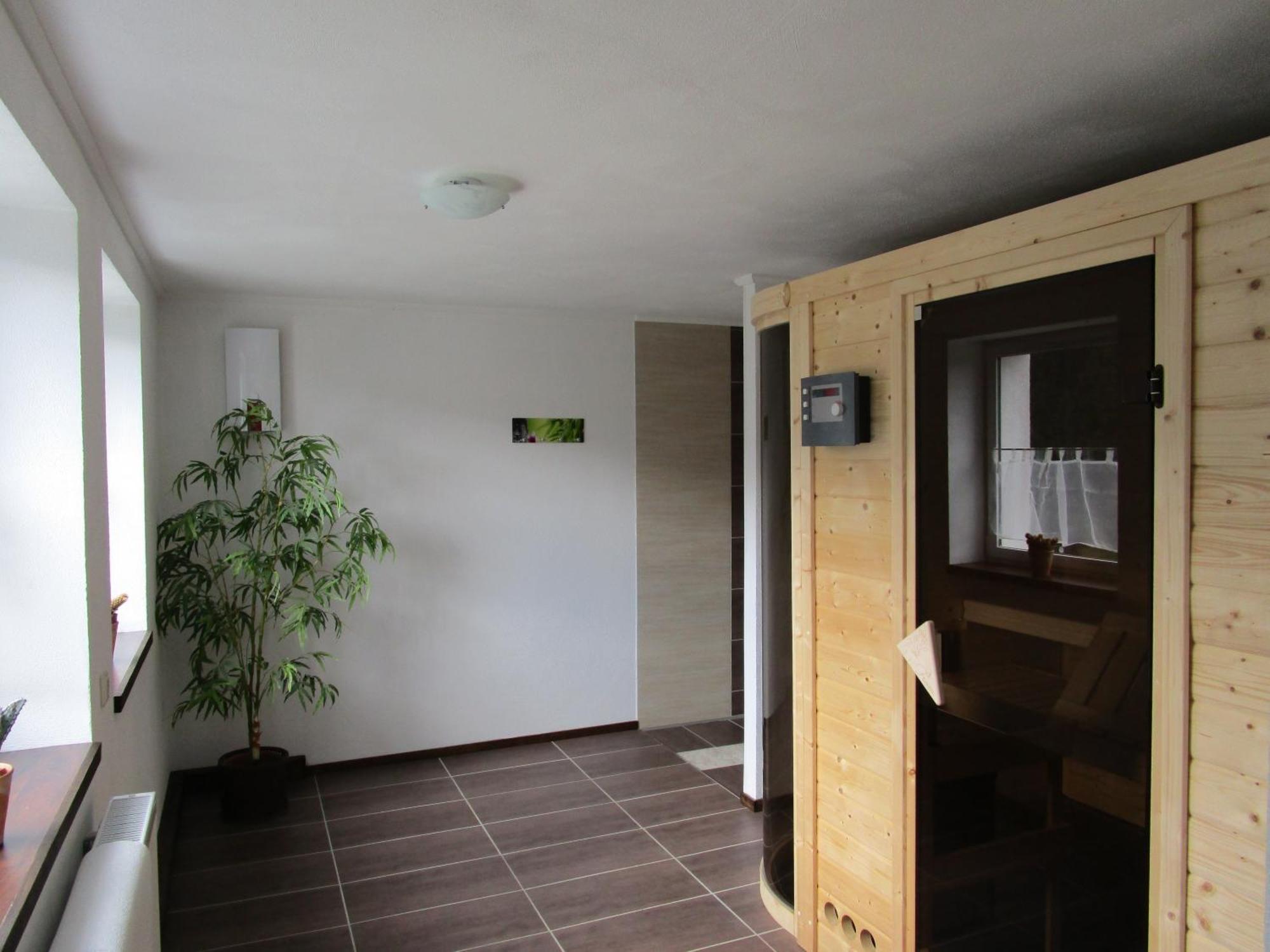 Greizer Kammhuette Gaststaette & Pension Клингенталь Экстерьер фото